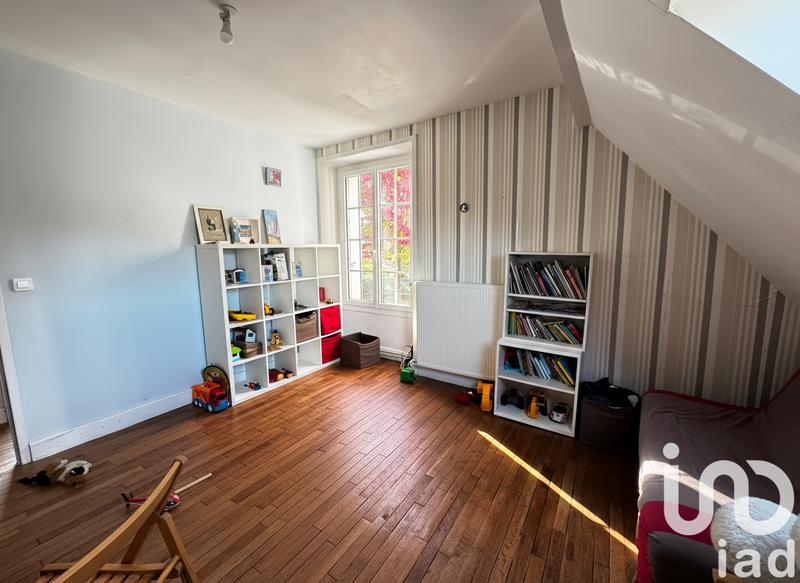 Maison - 143 m² - 7 pièces