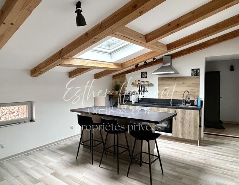 Immeuble - 318 m² - 10 pièces