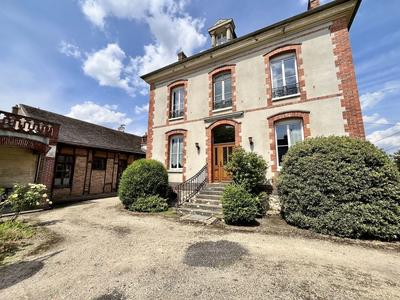 Maison de maîtres - 267 m² - 11 pièces