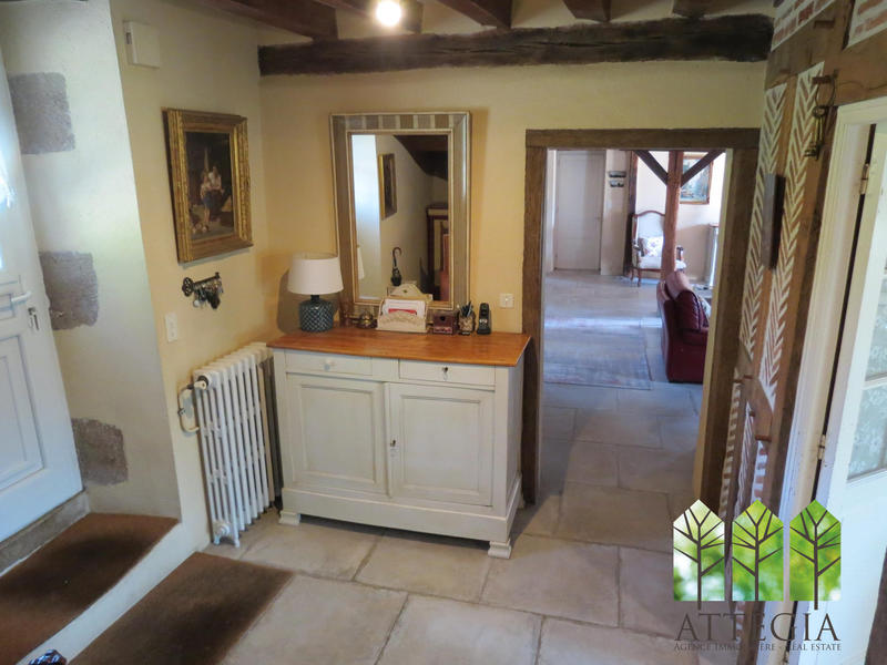 Maison traditionnelle - 422 m² - 14 pièces