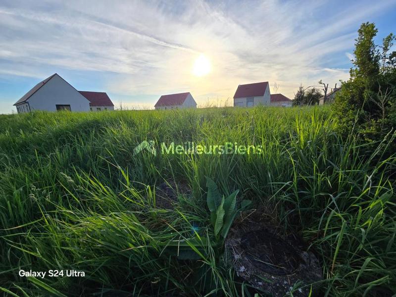 Terrain constructible - 1 433 m²