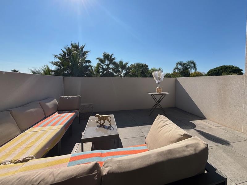 Maison - 200 m² - 6 pièces