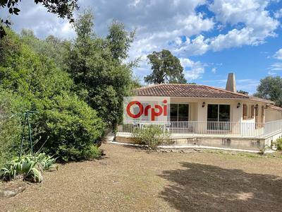 Propriété - 268 m² - 15 pièces