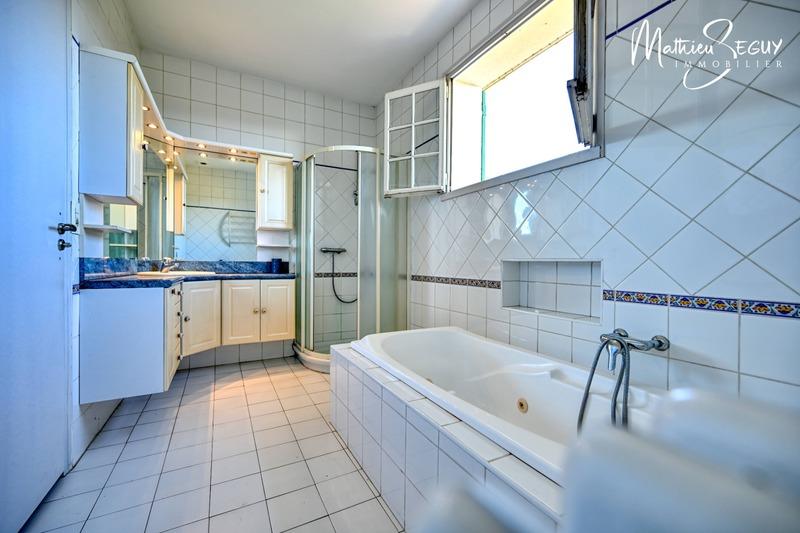 Maison - 142 m² - 6 pièces