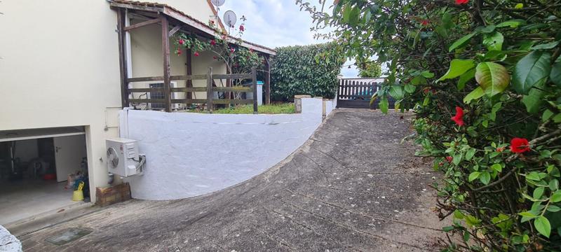 Maison - 96 m² - 6 pièces