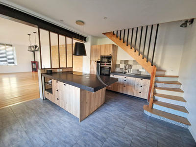 Maison - 188 m² - 7 pièces