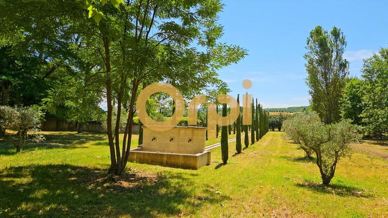 Maison - 500 m² - 8 pièces