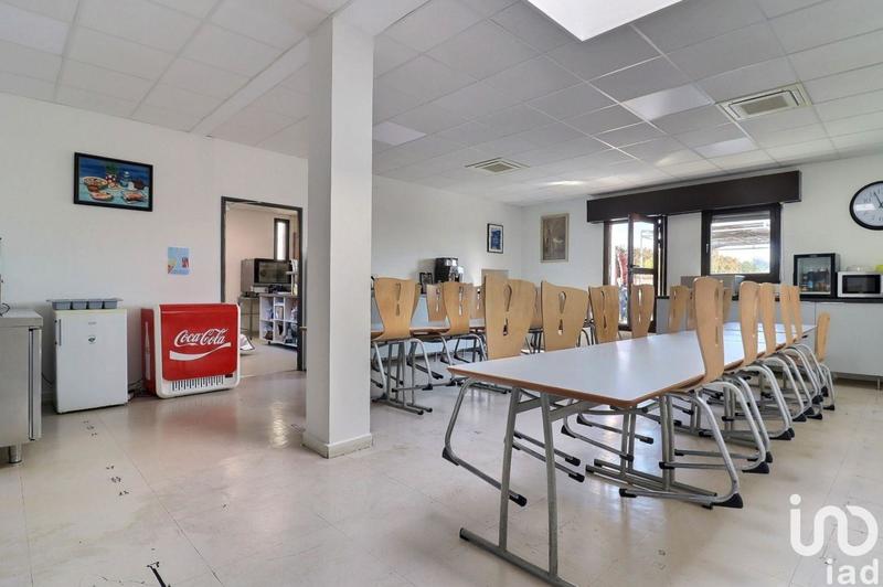 Local commercial - 998 m²