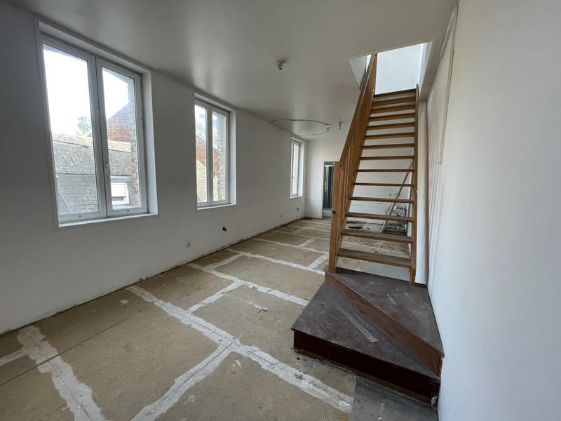 Maison - 350 m² - 15 pièces