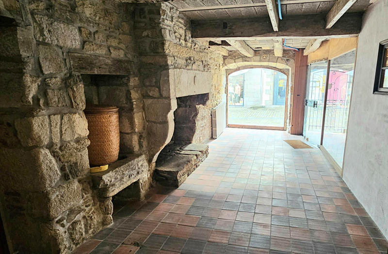 Maison - 208 m² - 6 pièces