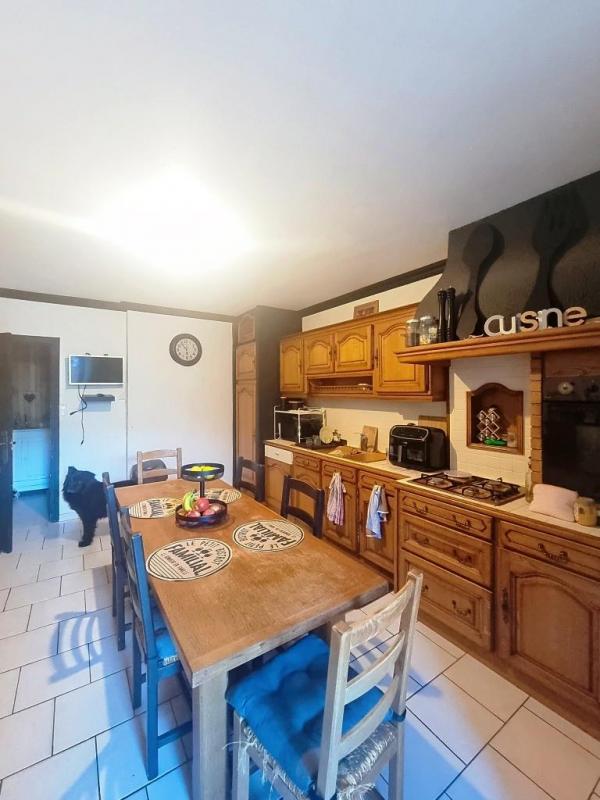 Maison - 158 m² - 8 pièces