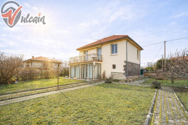 Maison - 82 m² - 5 pièces