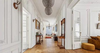 Appartement - 252 m² - 6 pièces