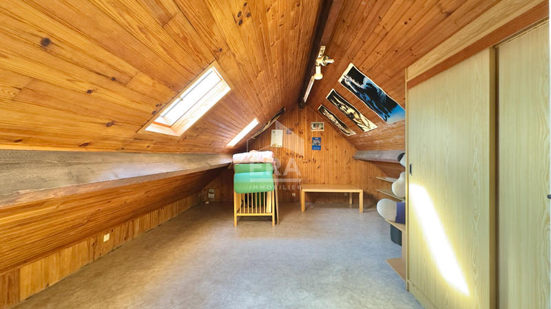 Maison - 140 m² - 5 pièces