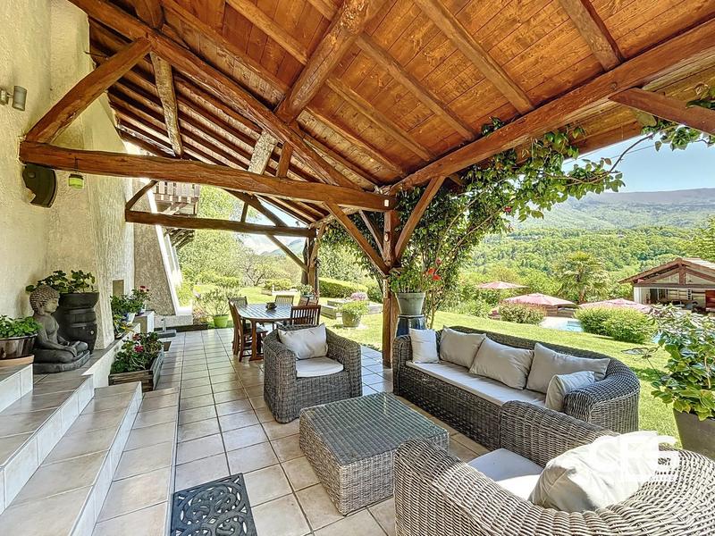 Propriété - 8 pièces