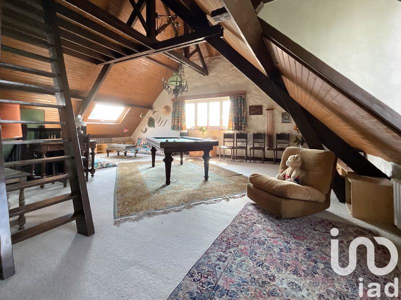 Maison - 230 m² - 10 pièces