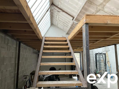 Loft - 237 m² - 2 pièces