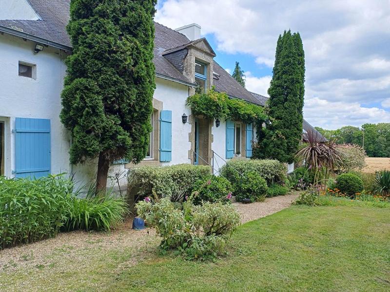 Maison - 236 m² - 6 pièces