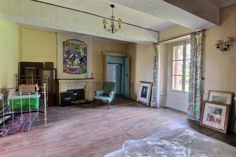 Maison - 360 m² - 12 pièces