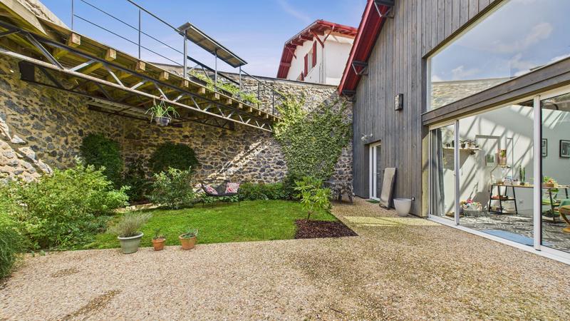 Maison - 150 m² - 5 pièces