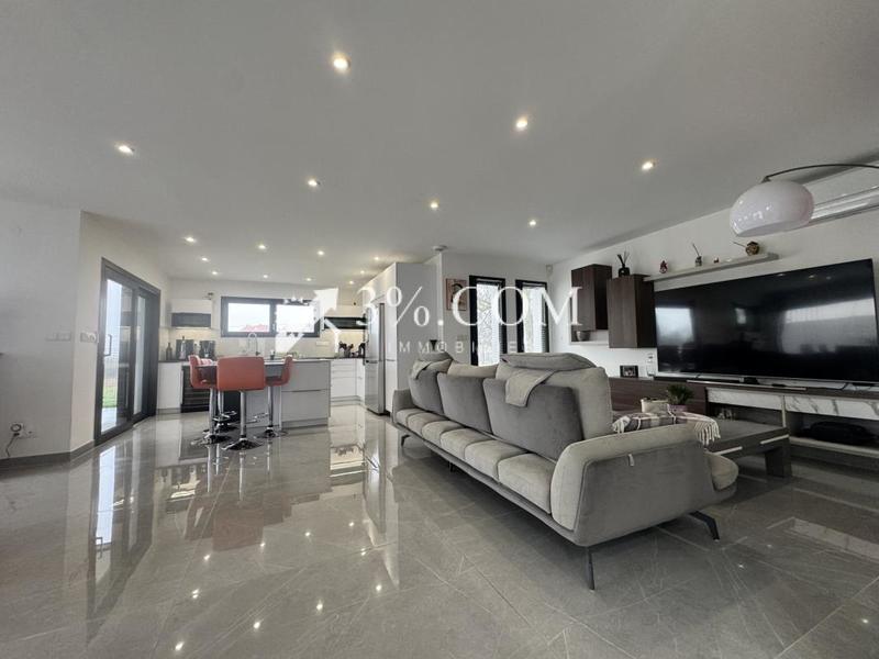 Villa - 160 m² - 5 pièces