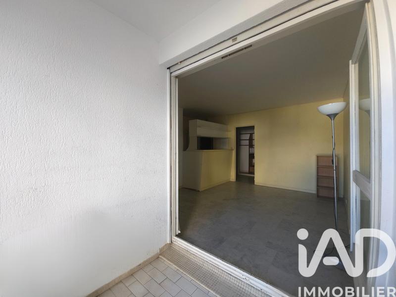 Studio - 25 m² - 1 pièce