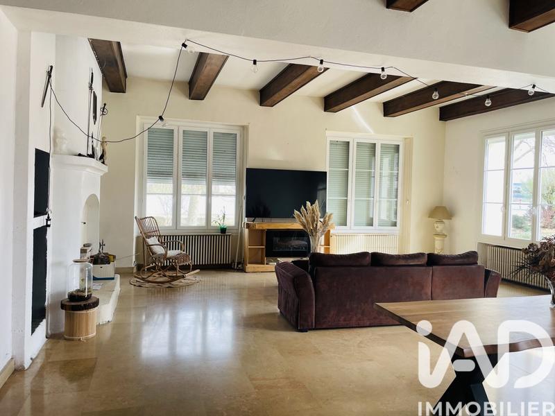 Maison de maîtres - 260 m² - 14 pièces