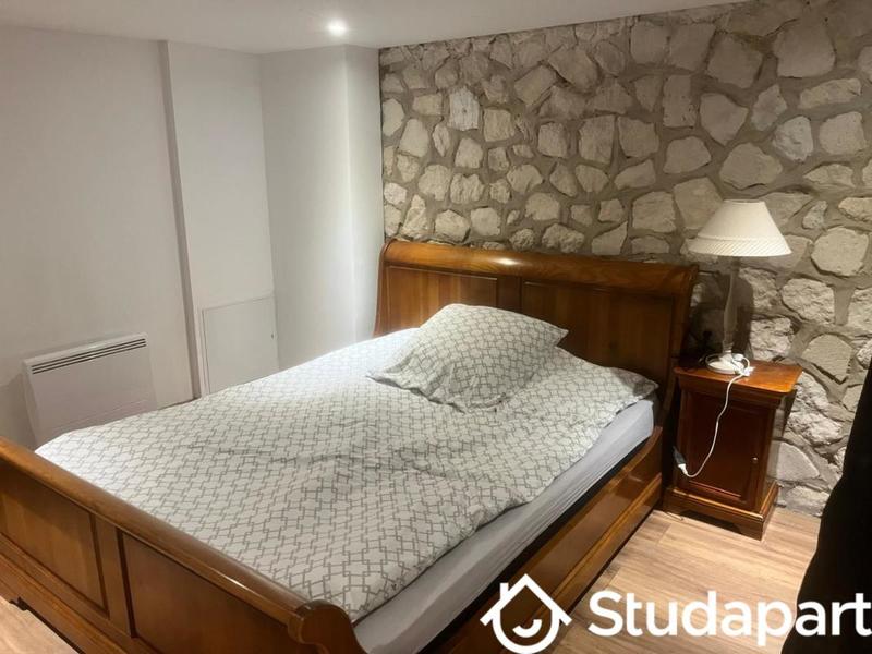 Chambre - 12 m² - 1 pièce