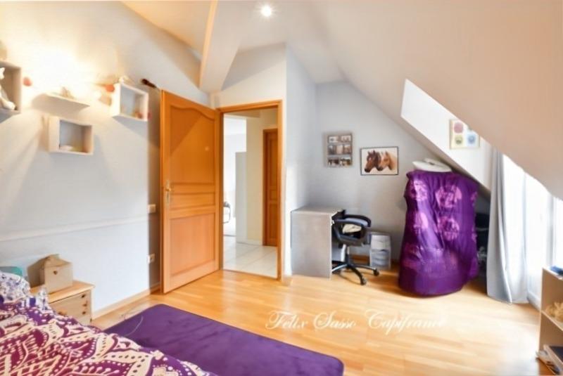 Maison - 220 m² - 6 pièces