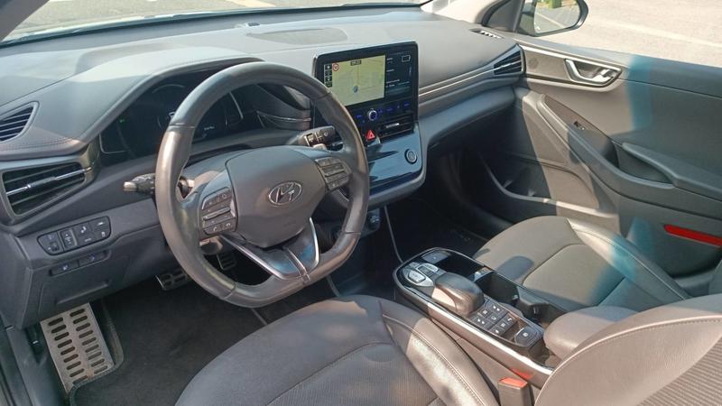 Hyundai Ioniq 38,3 kWh 136 Executive - Entretien constructeur