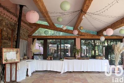 Maison - 248 m² - 8 pièces