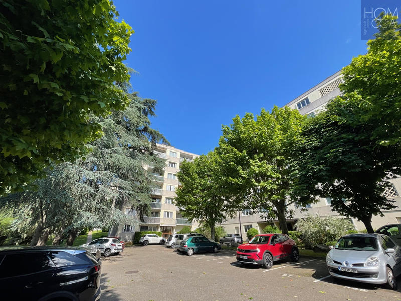 Appartement - 108 m² - 5 pièces