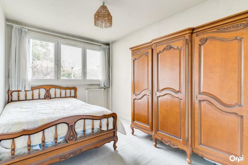 Appartement - 92 m² - 5 pièces