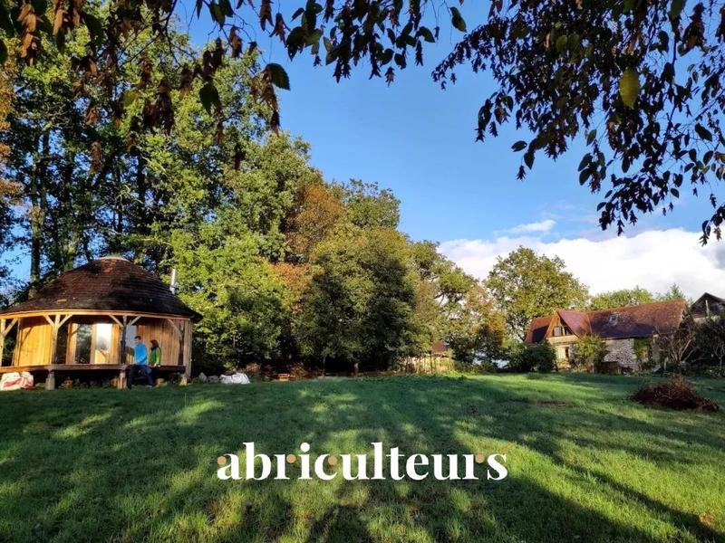 Maison de village - 160 m² - 9 pièces