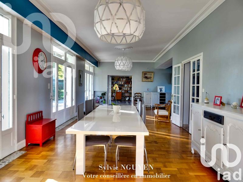 Maison - 486 m² - 12 pièces