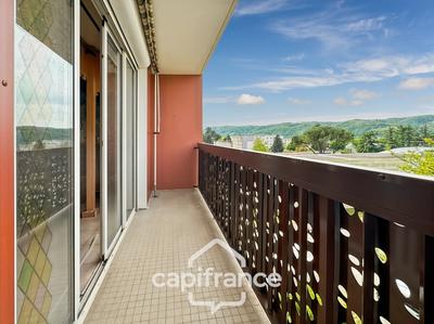 Appartement - 115 m² - 6 pièces