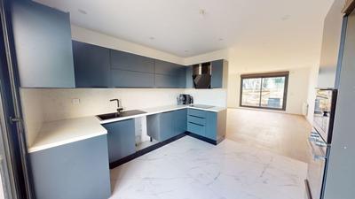 Maison - 140 m² - 7 pièces