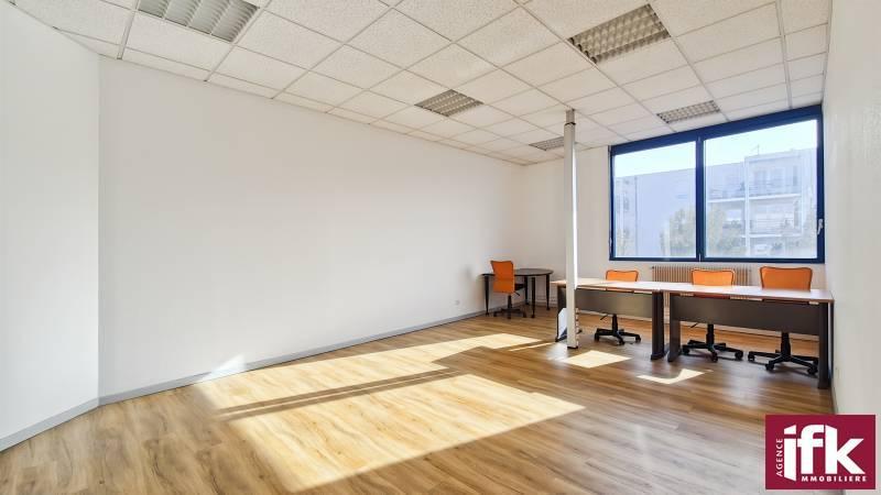 Local commercial - 280 m² - 10 pièces