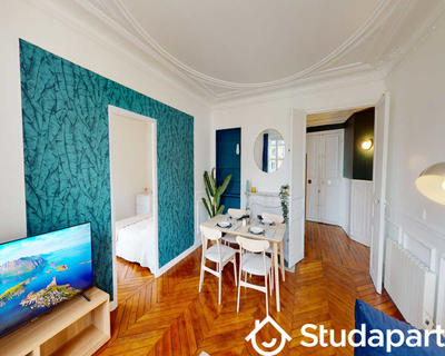 Chambre - 90 m² - 1 pièce