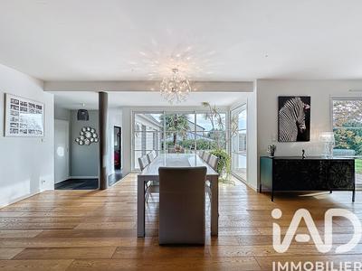 Maison - 188 m² - 6 pièces