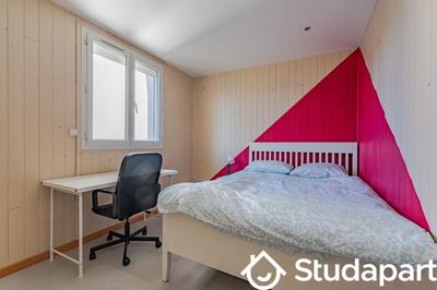 Chambre - 65 m² - 1 pièce