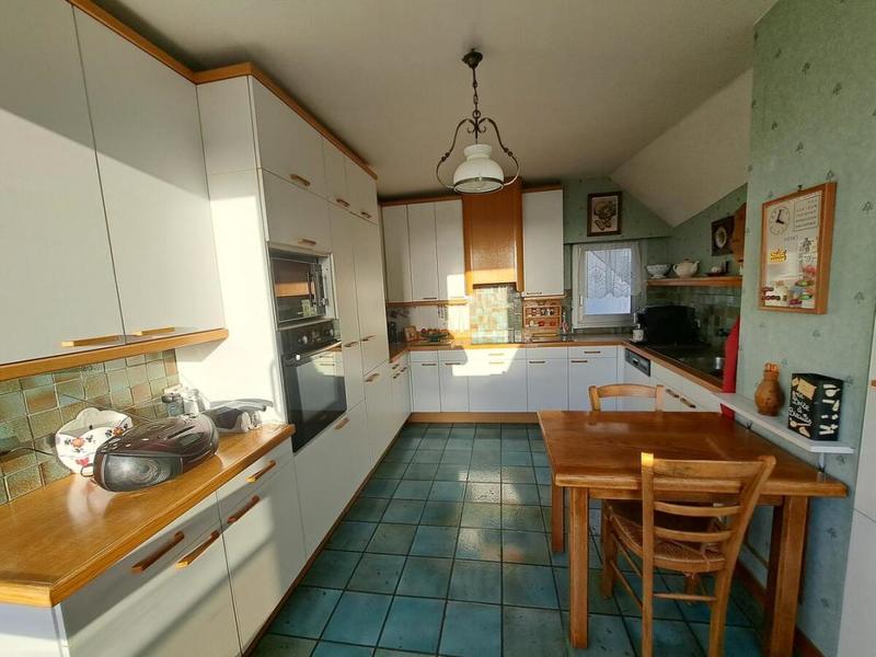 Appartement - 181 m² - 8 pièces