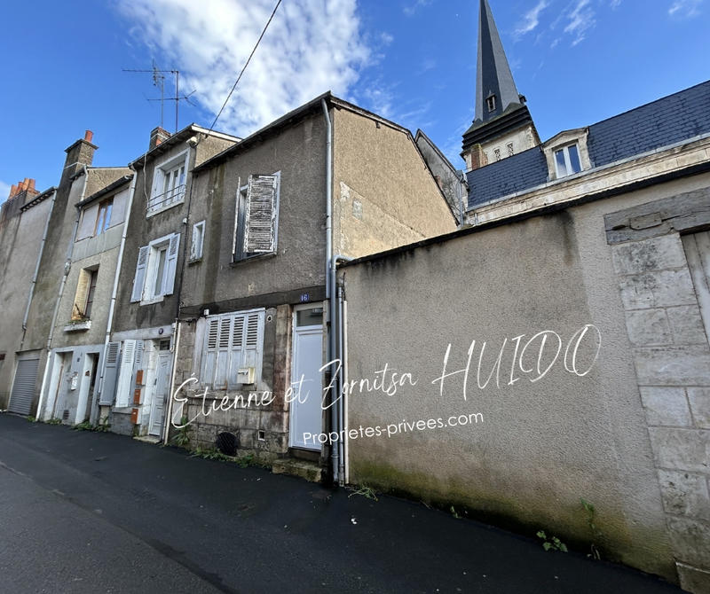 Immeuble - 159 m² - 7 pièces