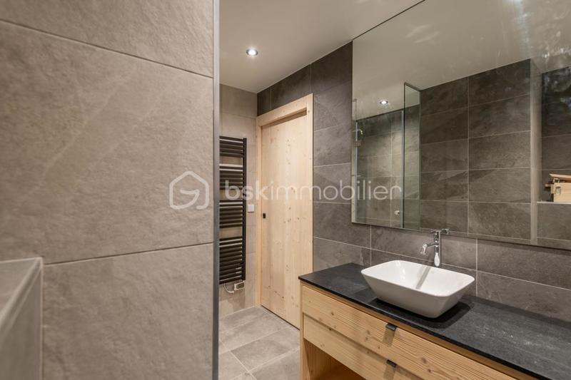 Duplex - 179 m² - 5 pièces