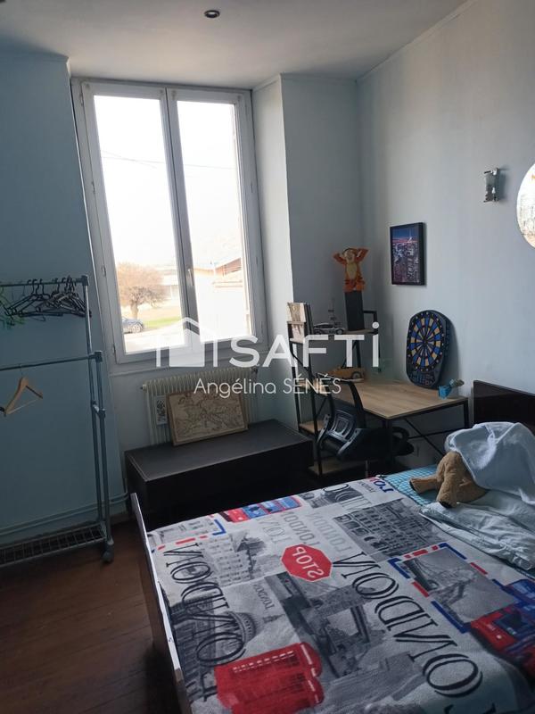 Maison - 300 m² - 17 pièces