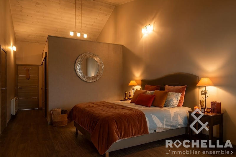 Maison - 201 m² - 5 pièces