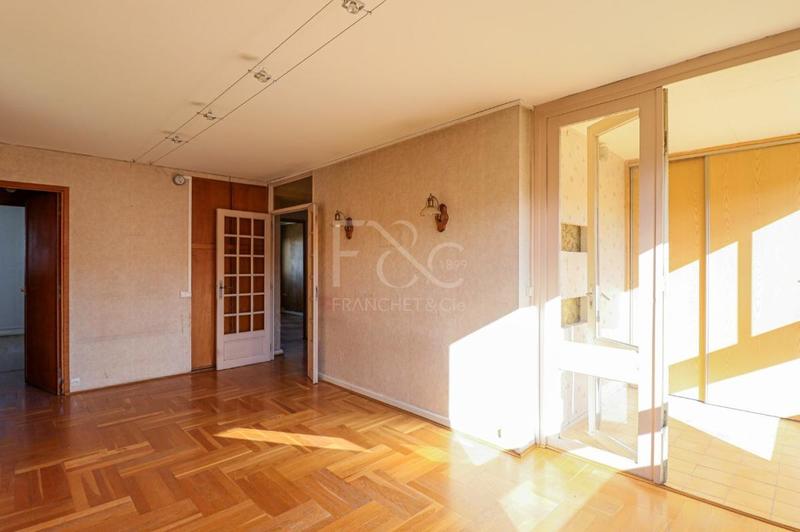 Appartement - 67 m² - 4 pièces