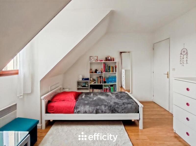 Pavillon - 145 m² - 7 pièces