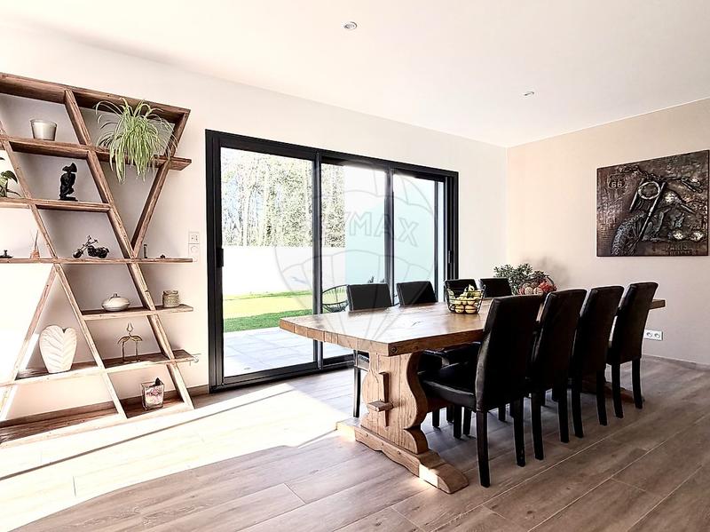 Maison - 130 m² - 4 pièces