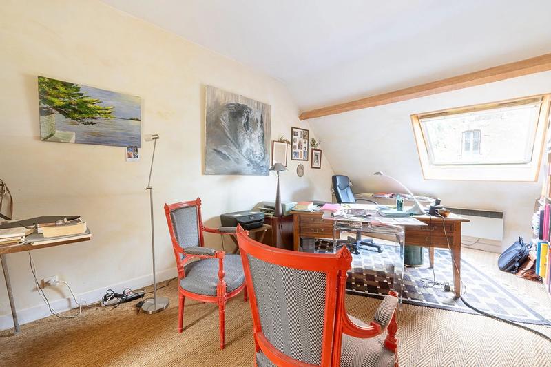 Maison - 200 m² - 8 pièces